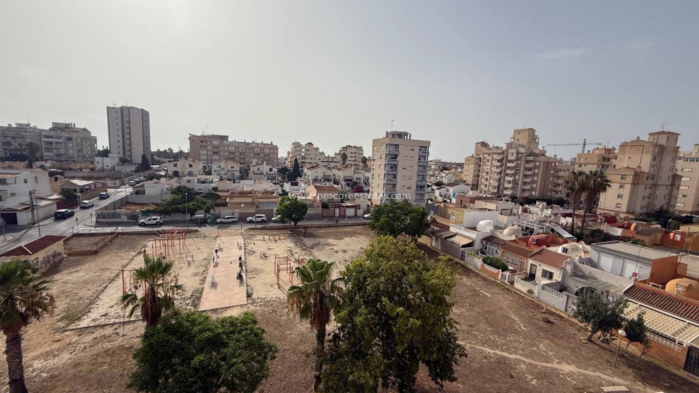 Reventa - Apartamento - Torrevieja - Playa Del Cura