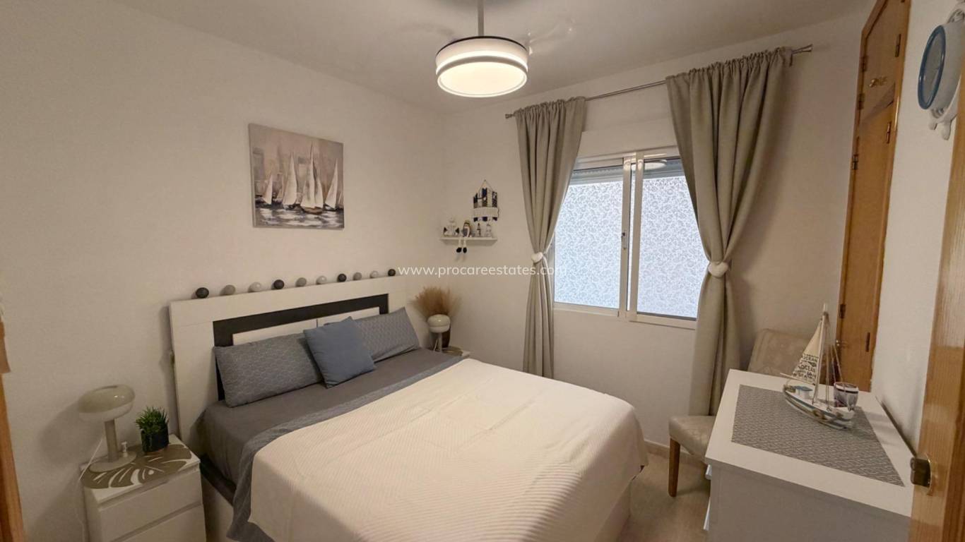Reventa - Apartamento - Torrevieja - Playa Del Cura