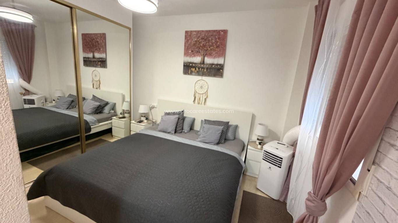 Reventa - Apartamento - Torrevieja - Playa Del Cura