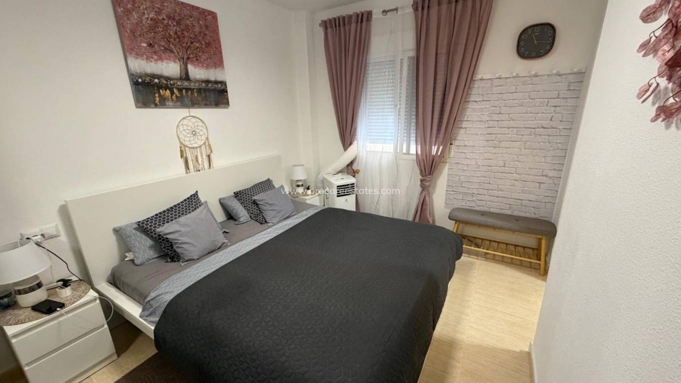 Reventa - Apartamento - Torrevieja - Playa Del Cura
