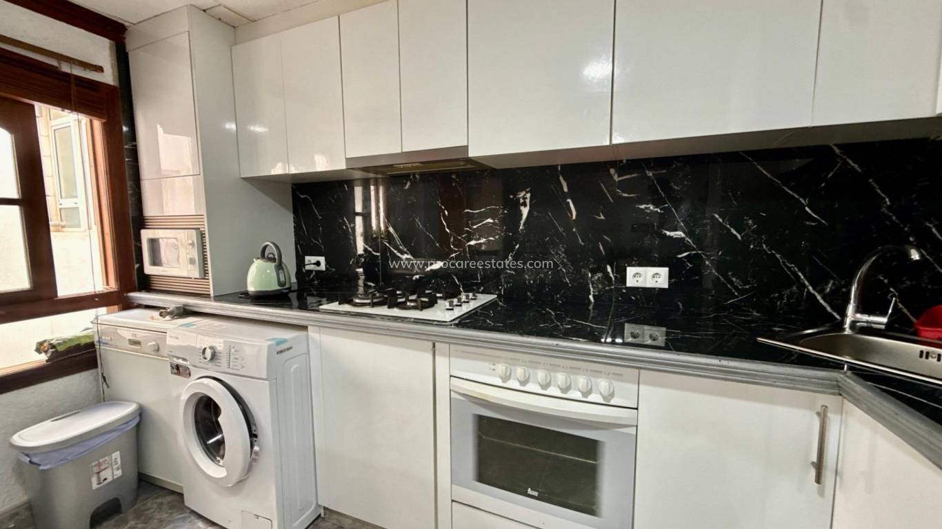 Reventa - Apartamento - Torrevieja - Playa Del Cura