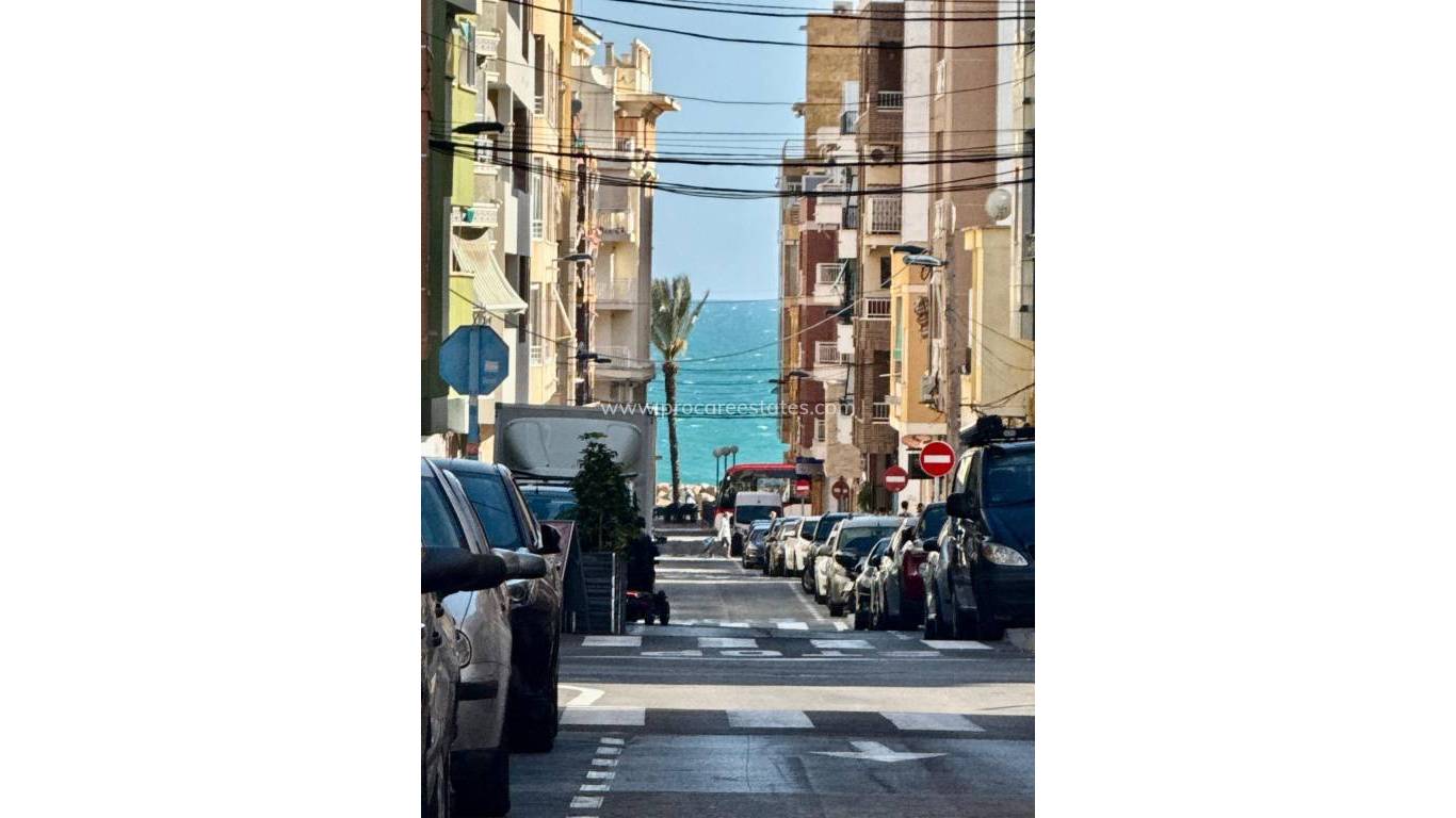 Reventa - Apartamento - Torrevieja - Playa Del Cura