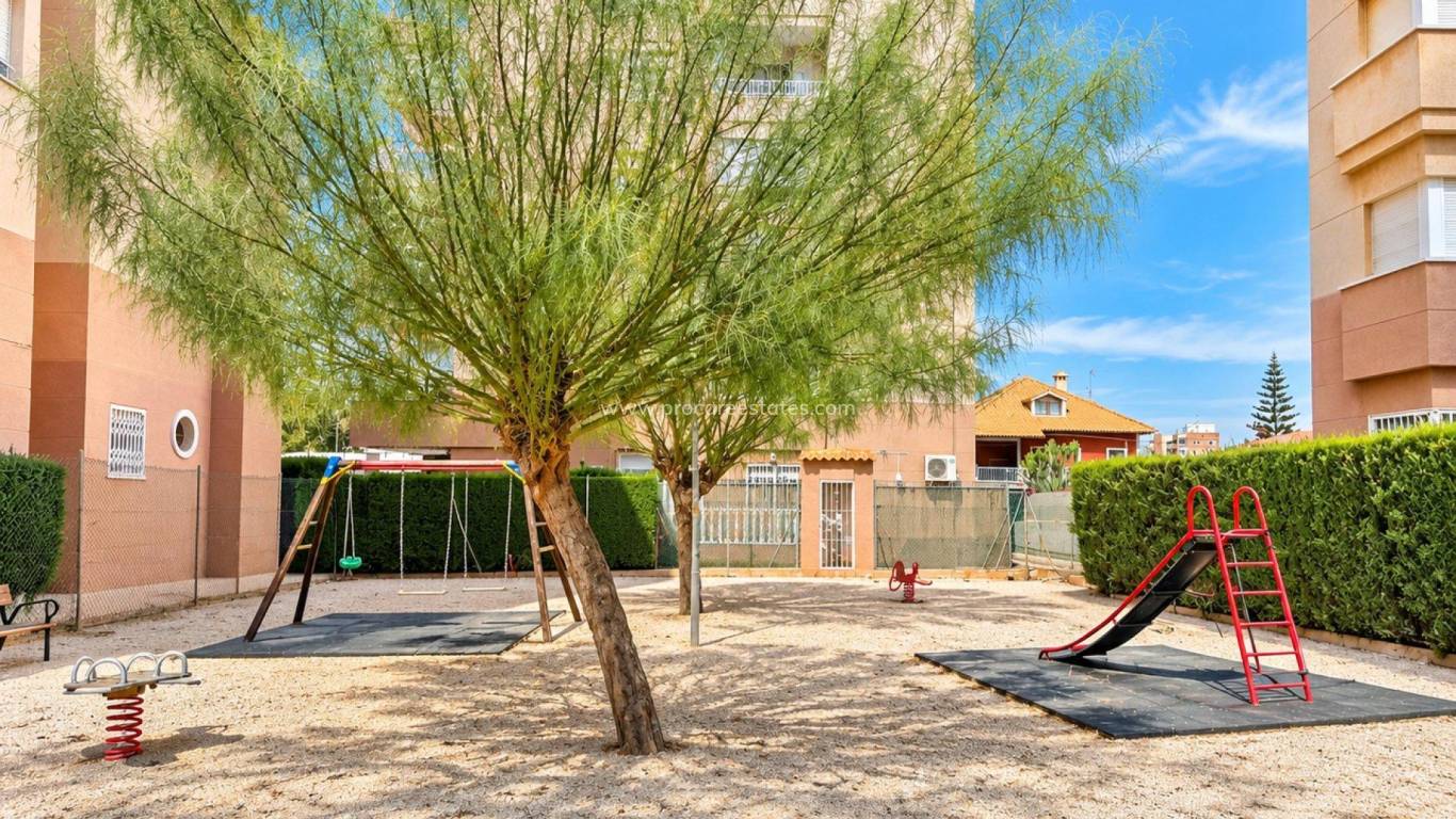 Reventa - Apartamento - Torrevieja - Playa Del Cura