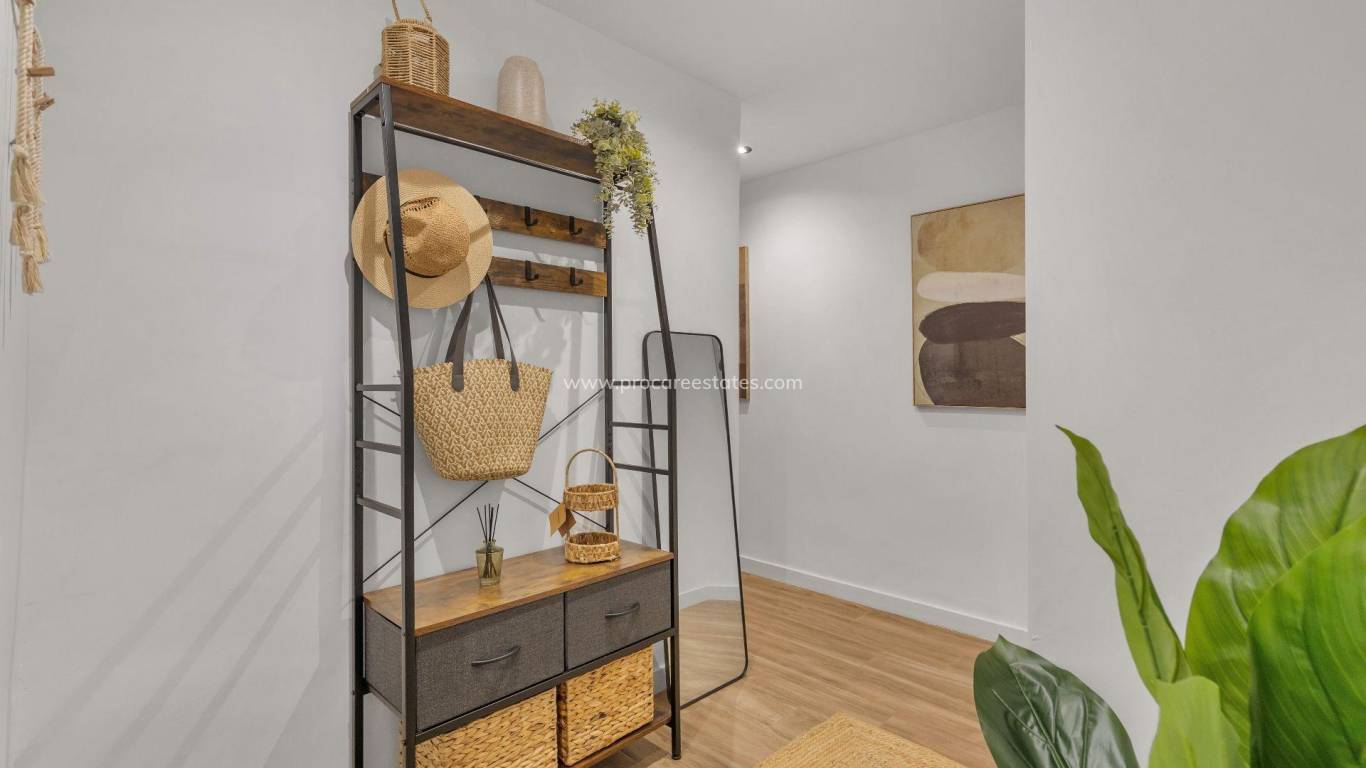 Reventa - Apartamento - Torrevieja - Playa Del Cura