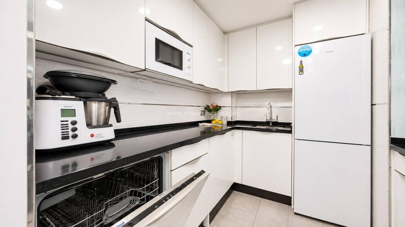 Reventa - Apartamento - Torrevieja - Playa Del Cura