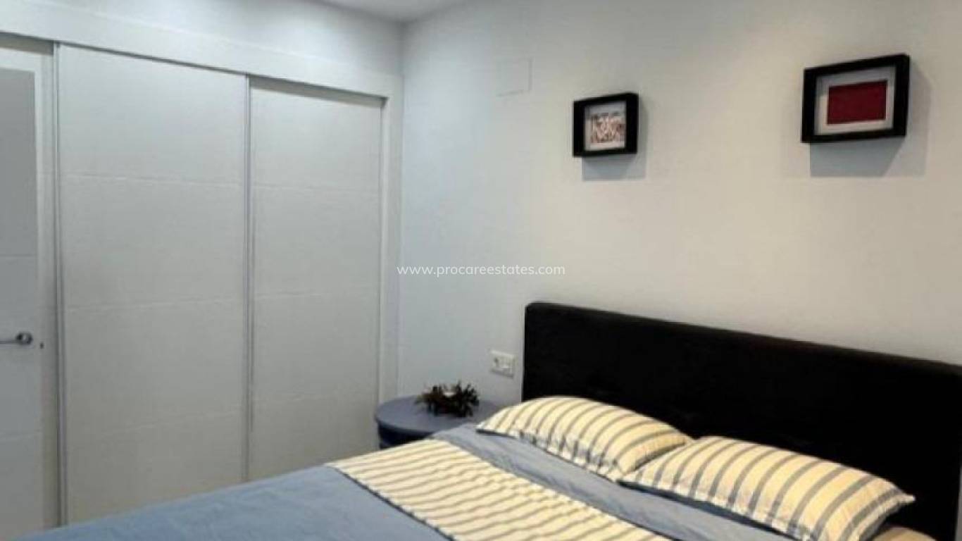Reventa - Apartamento - Torrevieja - Playa Del Cura