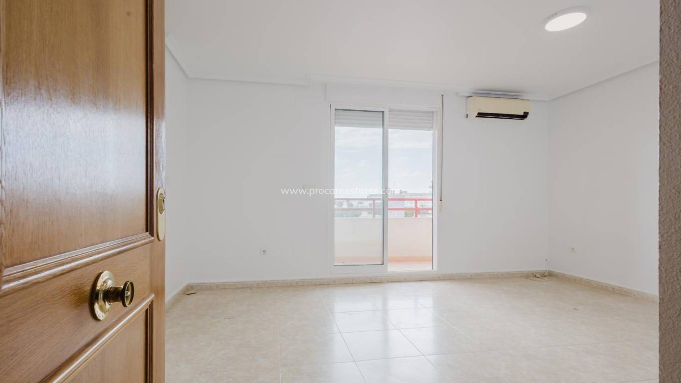 Reventa - Apartamento - Torrevieja - Playa Los Locos