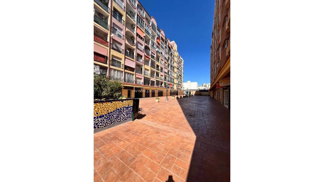 Reventa - Apartamento - Torrevieja - Playa Los Locos