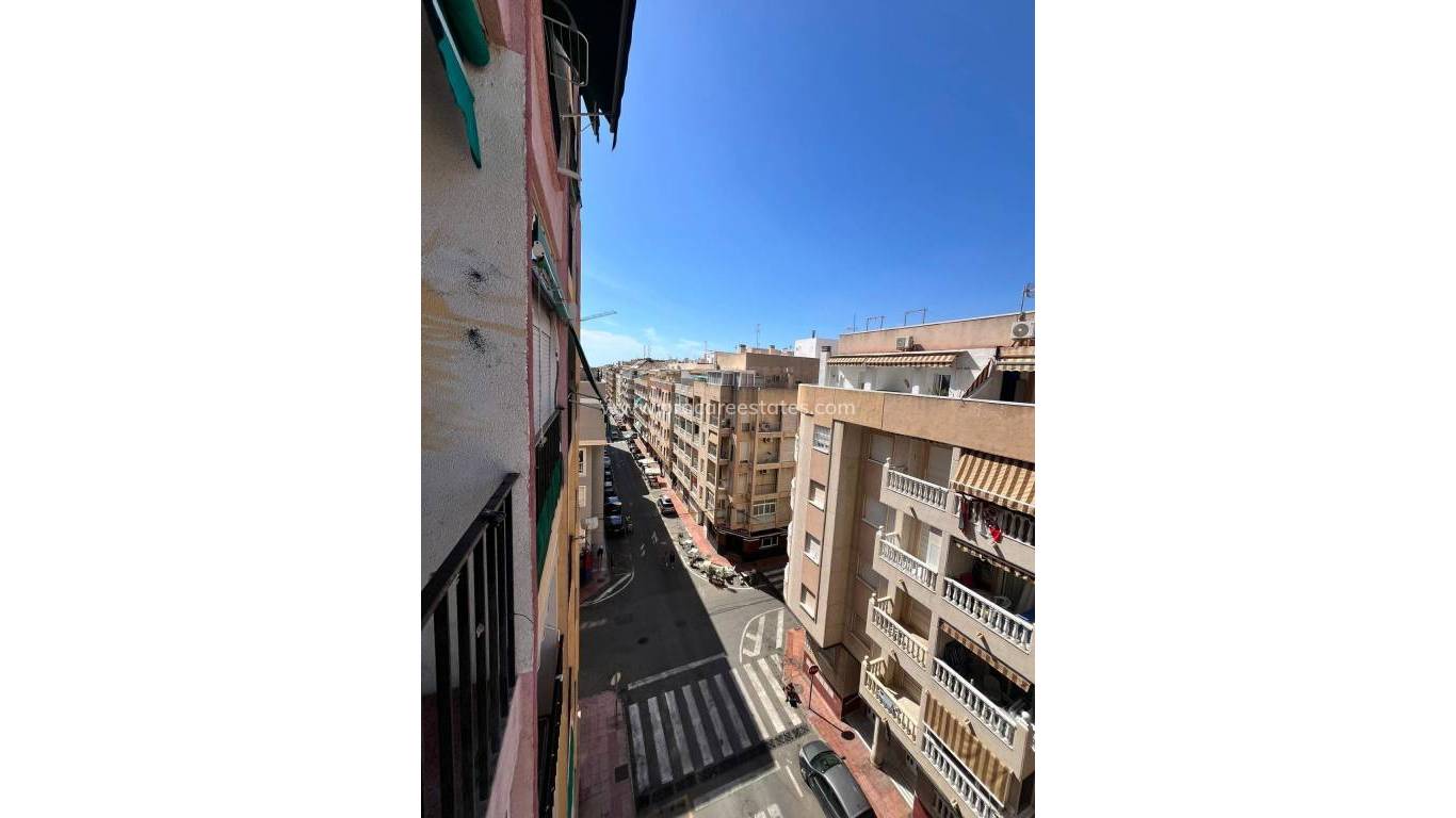 Reventa - Apartamento - Torrevieja - Playa Los Locos