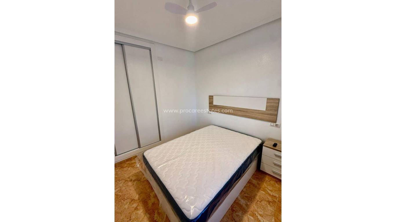 Reventa - Apartamento - Torrevieja - Playa Los Locos