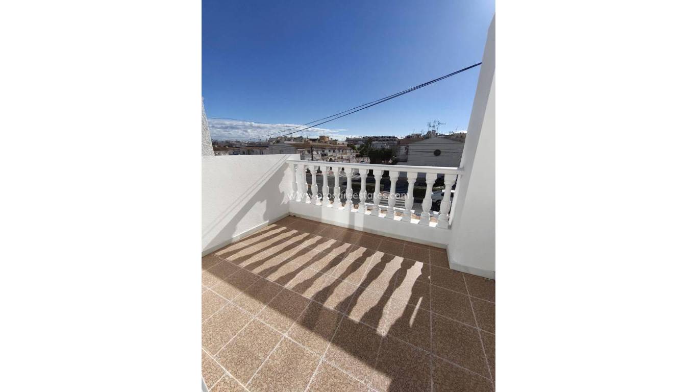 Reventa - Apartamento - Torrevieja - Playa Los Locos