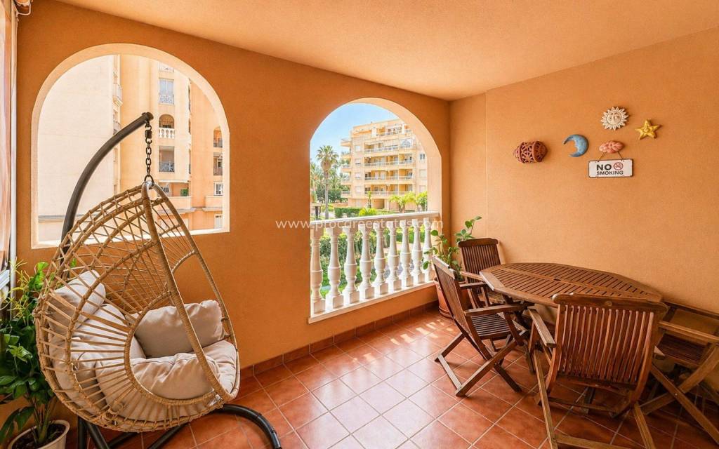 Reventa - Apartamento - Torrevieja - Playa Los Locos