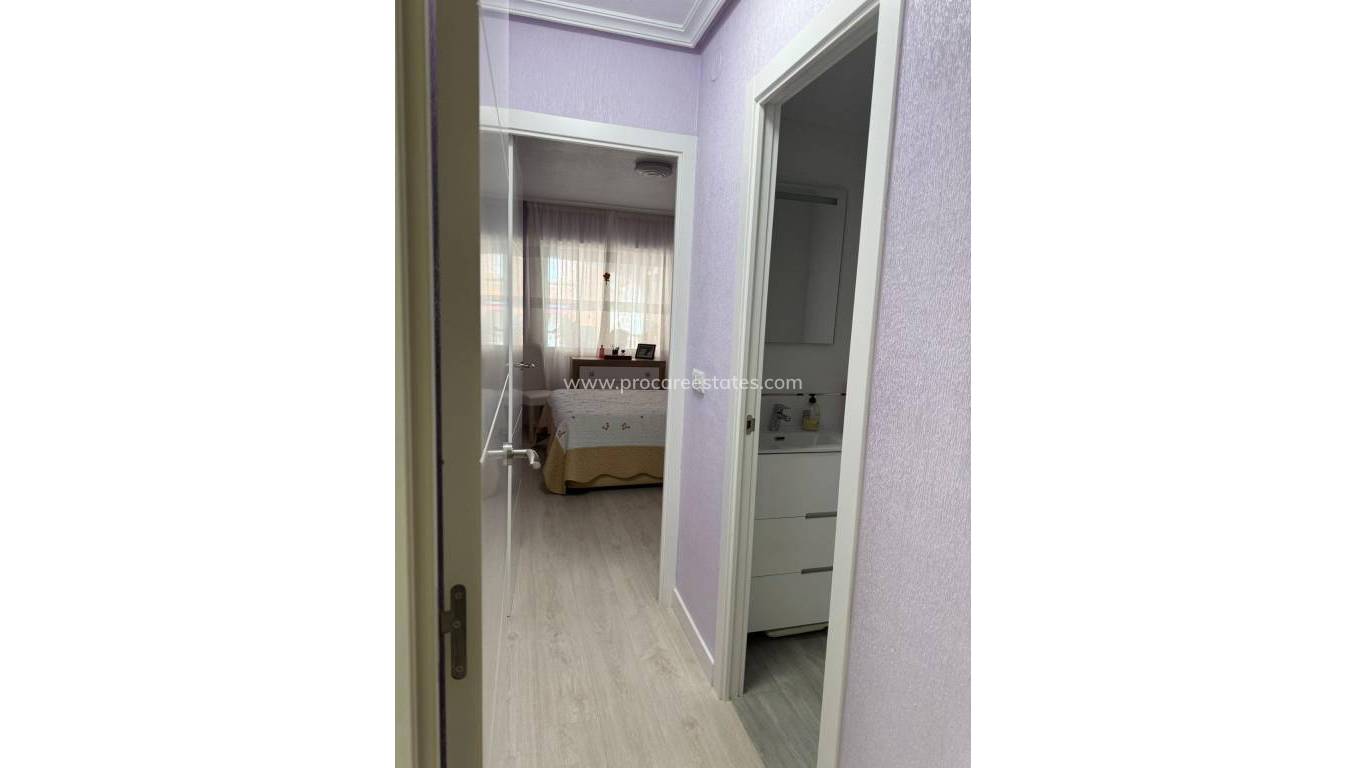 Reventa - Apartamento - Torrevieja - Playa Los Locos