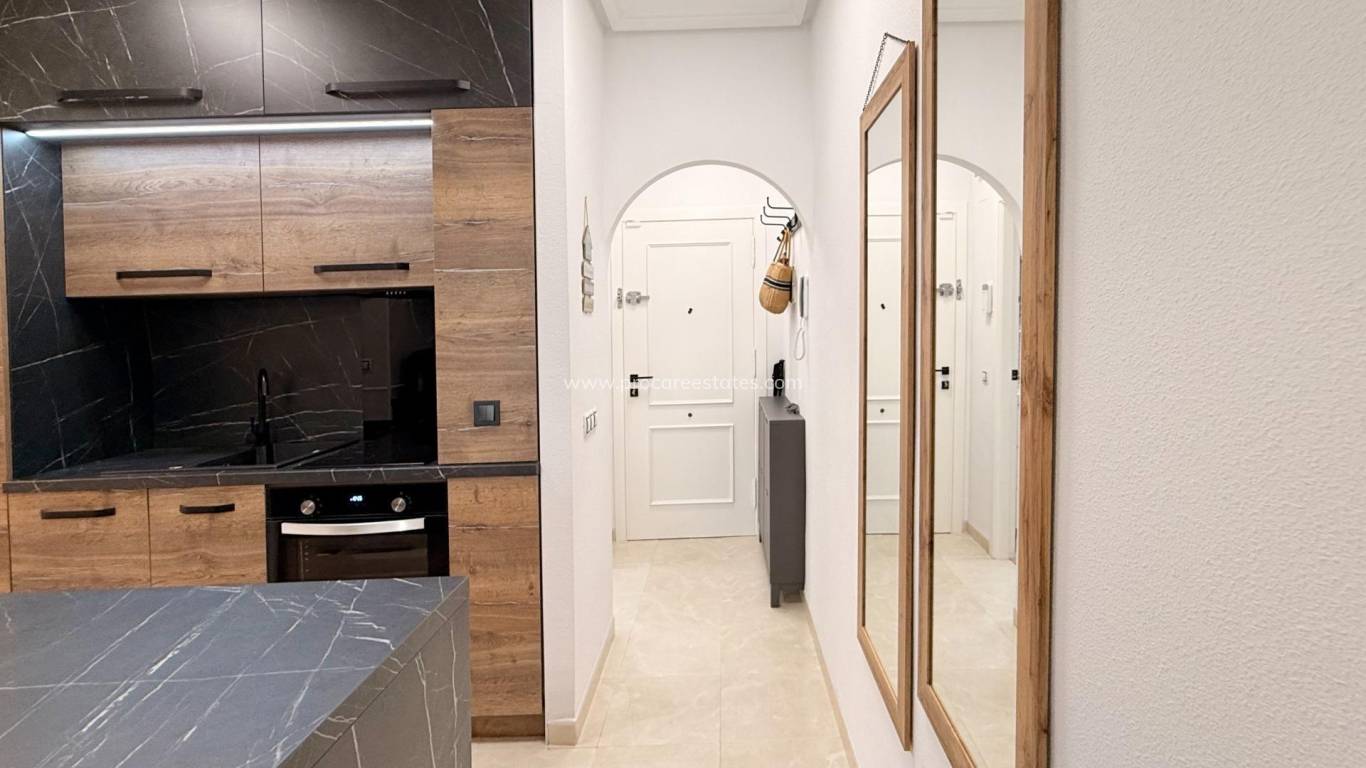 Reventa - Apartamento - Torrevieja - Playa Los Locos