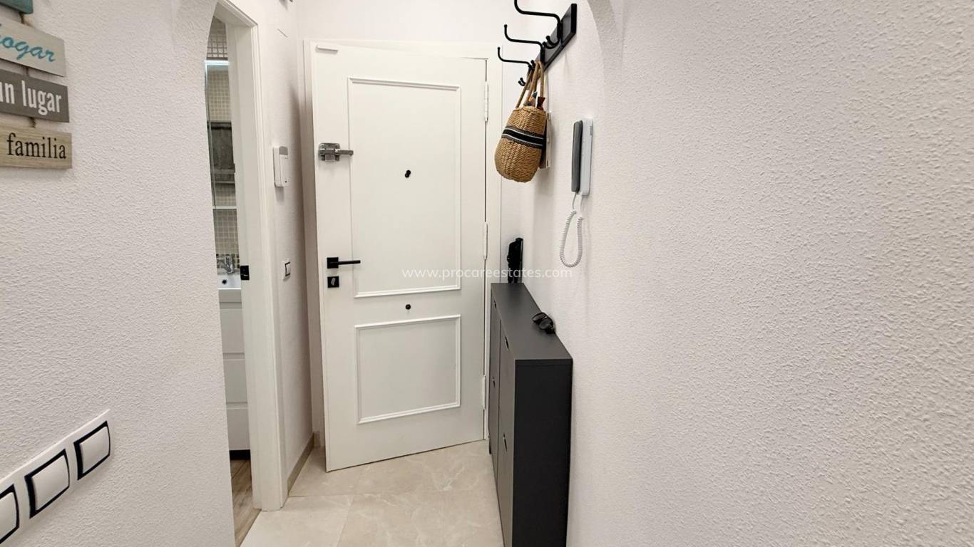 Reventa - Apartamento - Torrevieja - Playa Los Locos