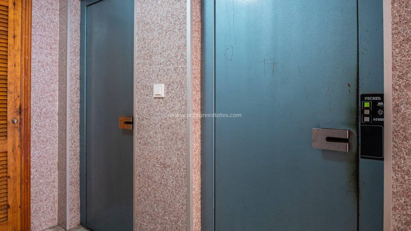 Reventa - Apartamento - Torrevieja - Torrevieja Center