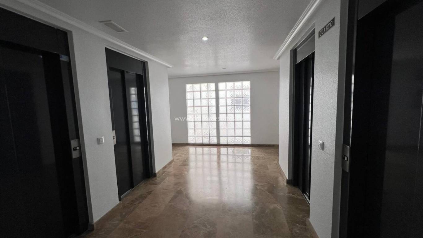 Reventa - Apartamento - Torrevieja - Torrevieja Center