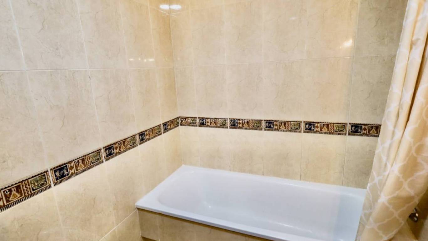 Reventa - Apartamento - Torrevieja