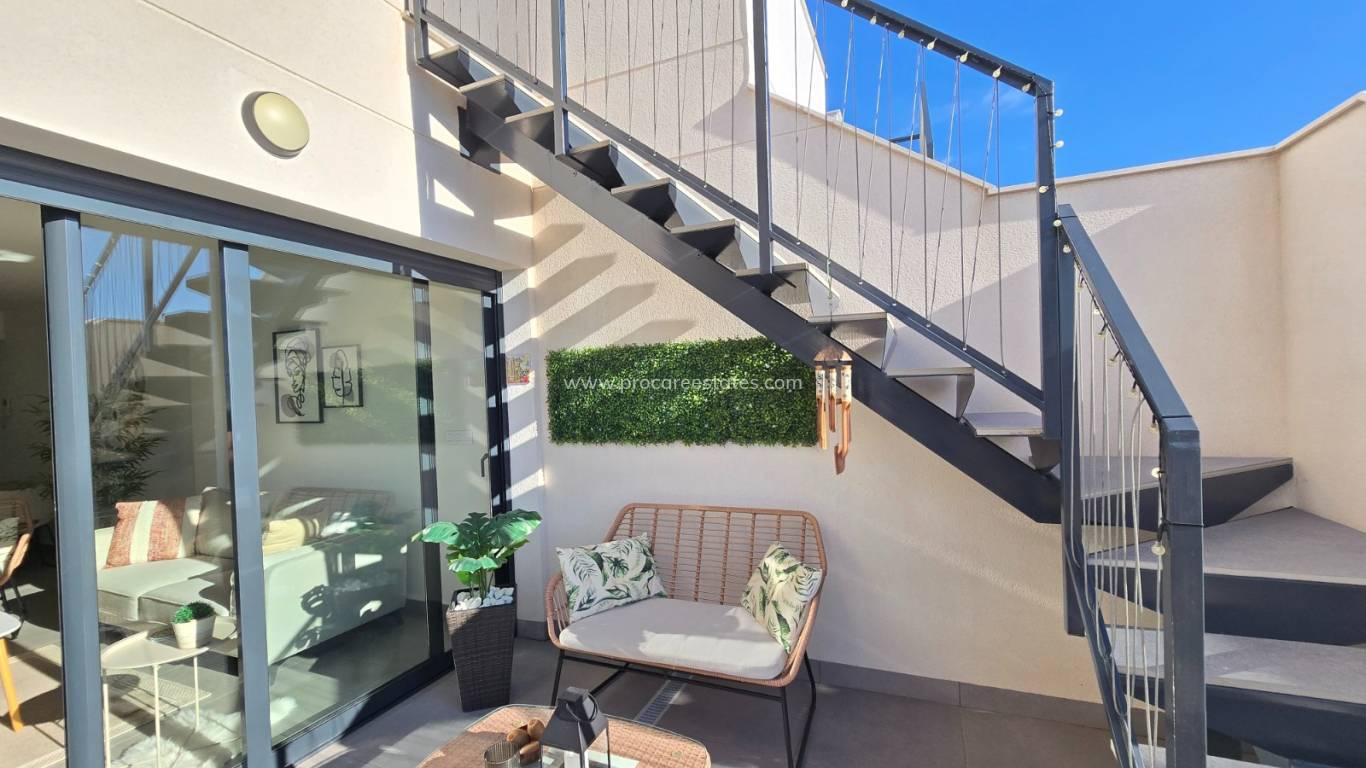 Reventa - Apartment / Flat * - Orihuela Costa - Villamartín *