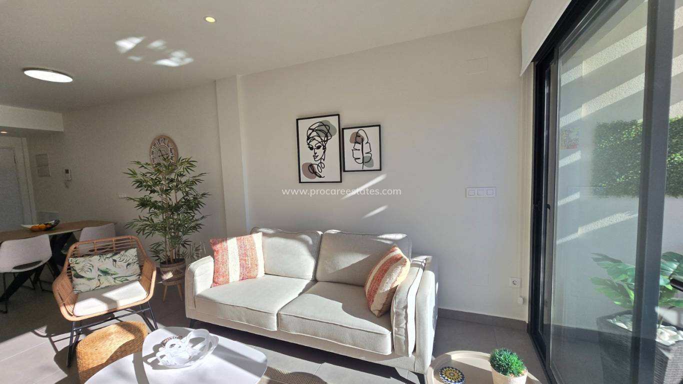 Reventa - Apartment / Flat * - Orihuela Costa - Villamartín *