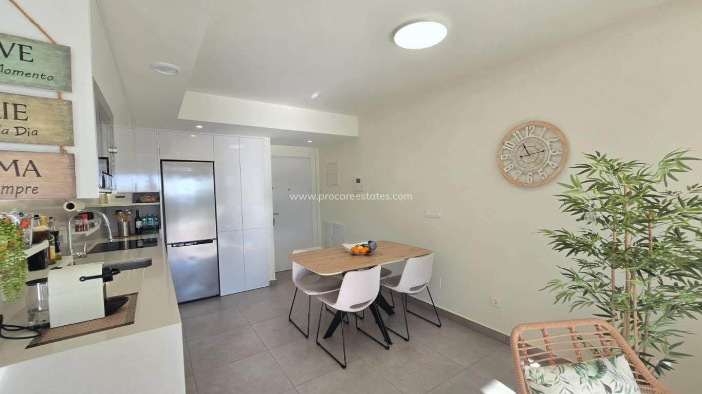 Reventa - Apartment / Flat * - Orihuela Costa - Villamartín *