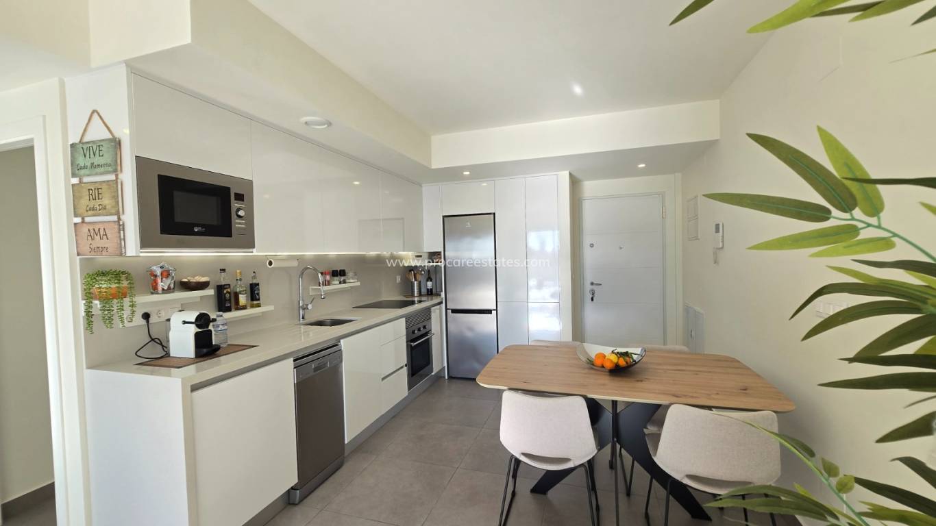 Reventa - Apartment / Flat * - Orihuela Costa - Villamartín *