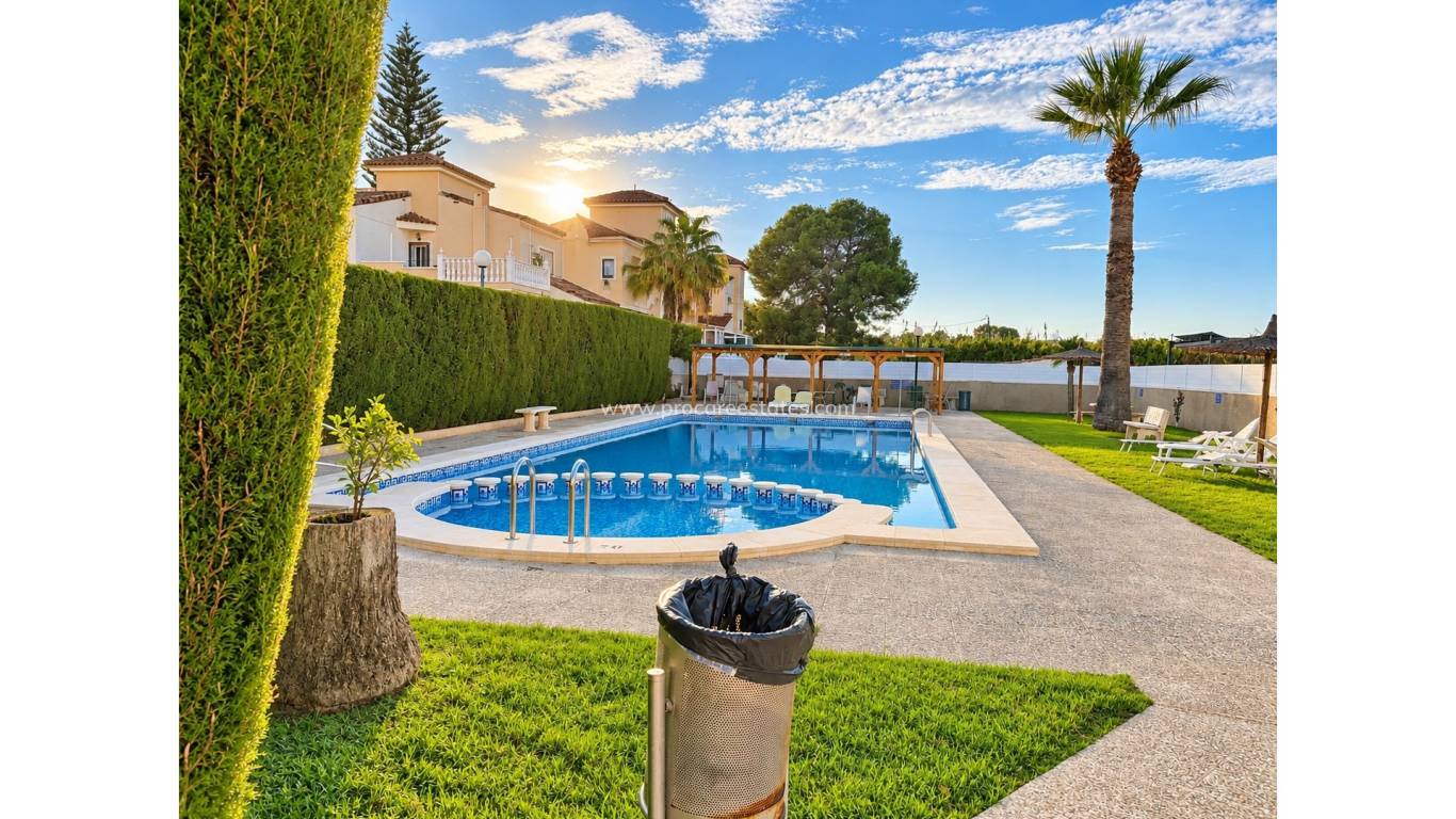 Reventa - Casa de pueblo - Algorfa - Montebello