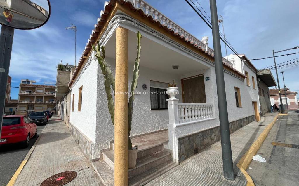 Reventa - Casa de pueblo - Algorfa