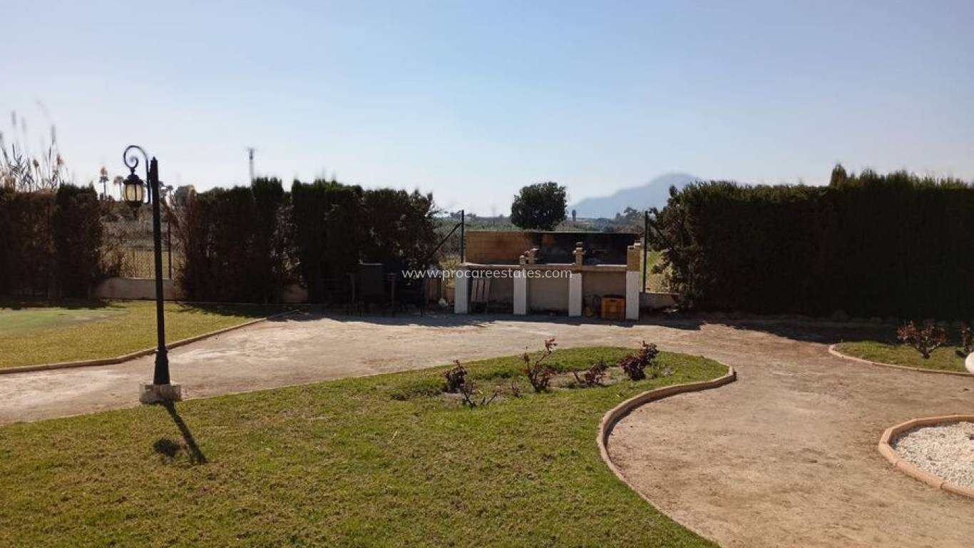 Reventa - Casa de pueblo - Catral