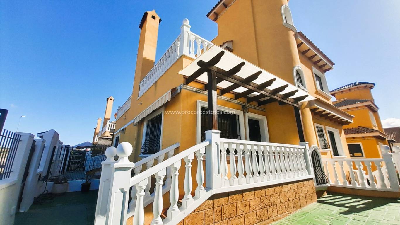 Reventa - Casa de pueblo - Ciudad Quesada - Lo Marabu