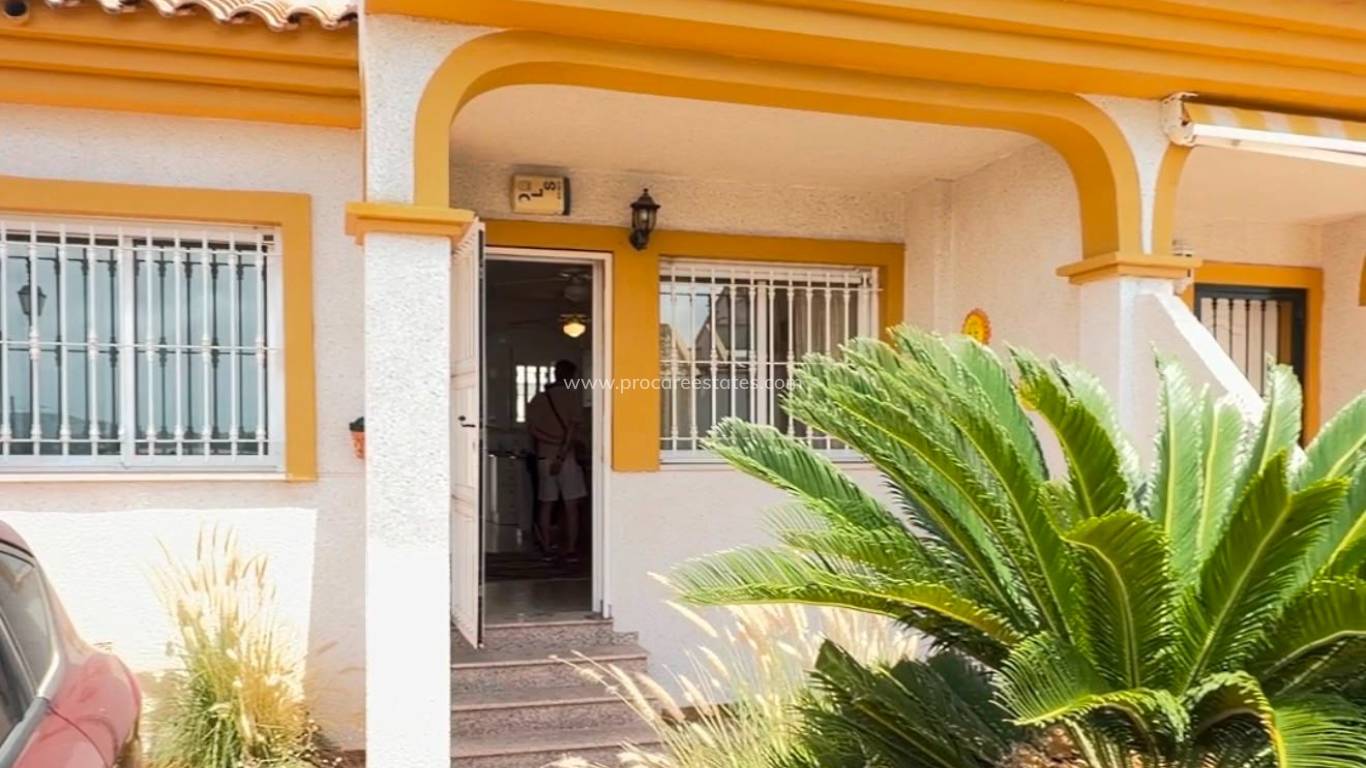 Reventa - Casa de pueblo - Daya Nueva