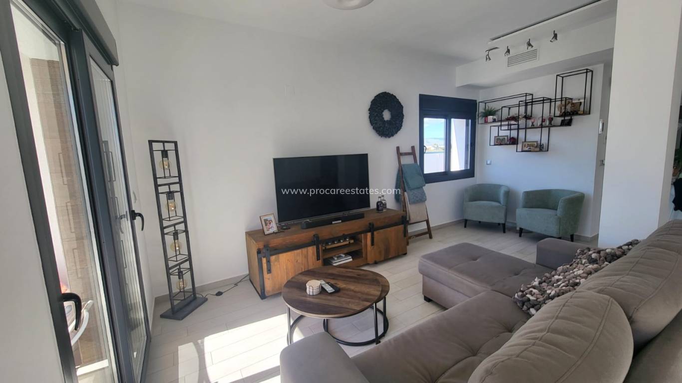 Reventa - Casa de pueblo - Daya Vieja