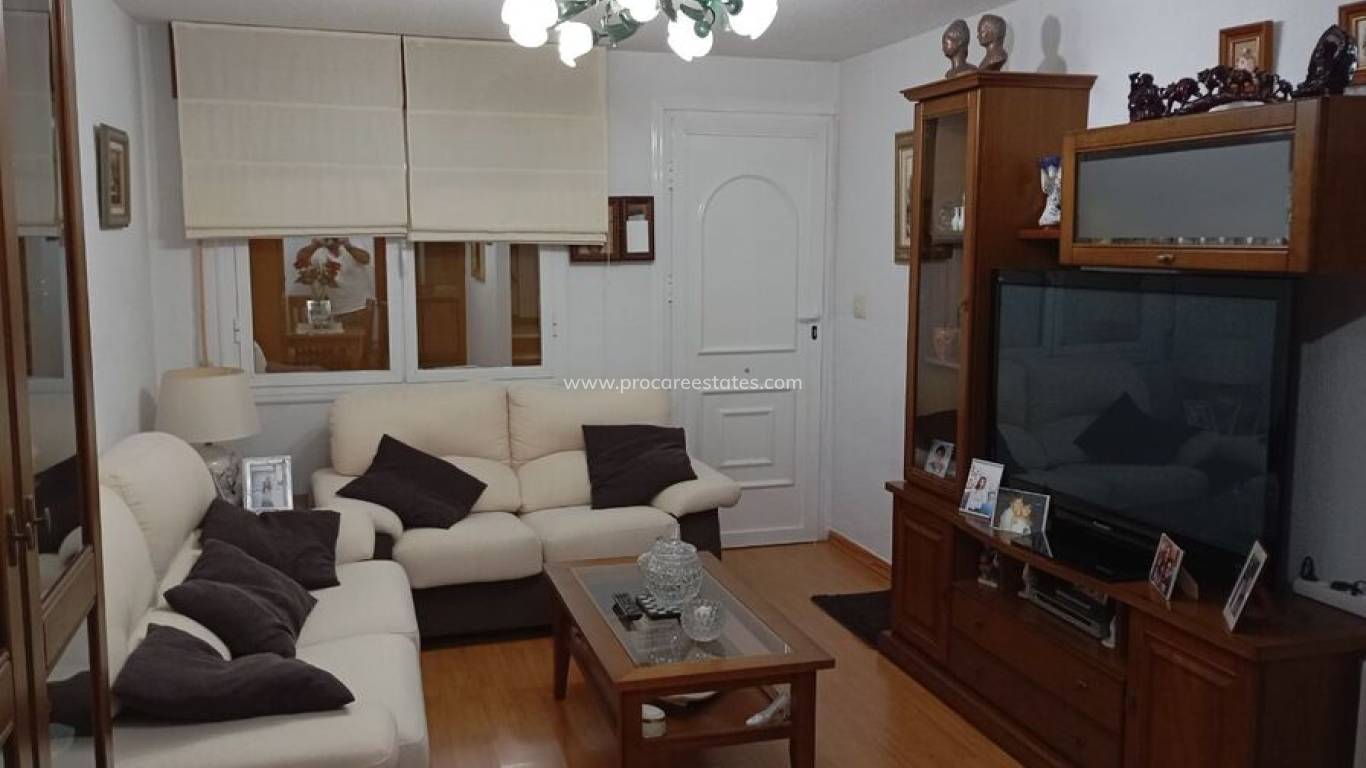 Reventa - Casa de pueblo - Daya Vieja