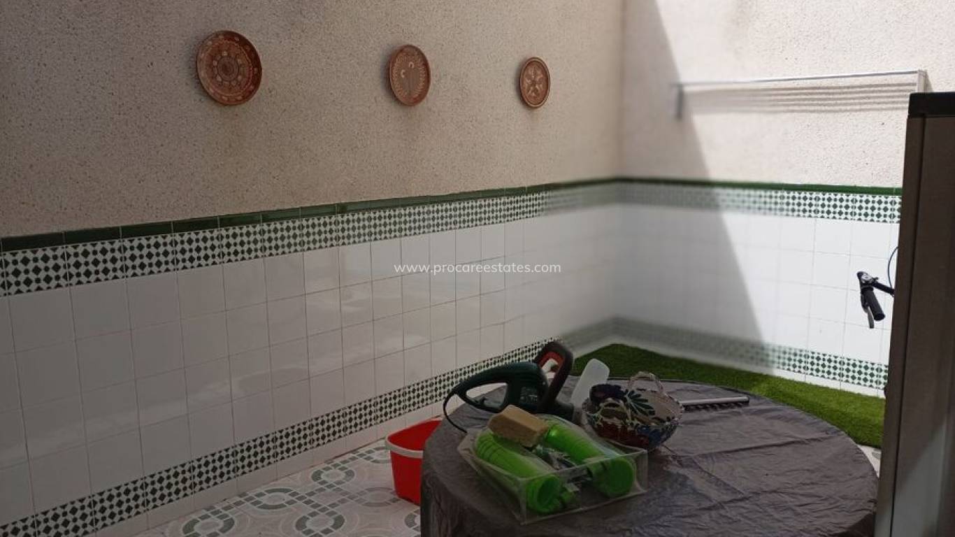 Reventa - Casa de pueblo - Daya Vieja