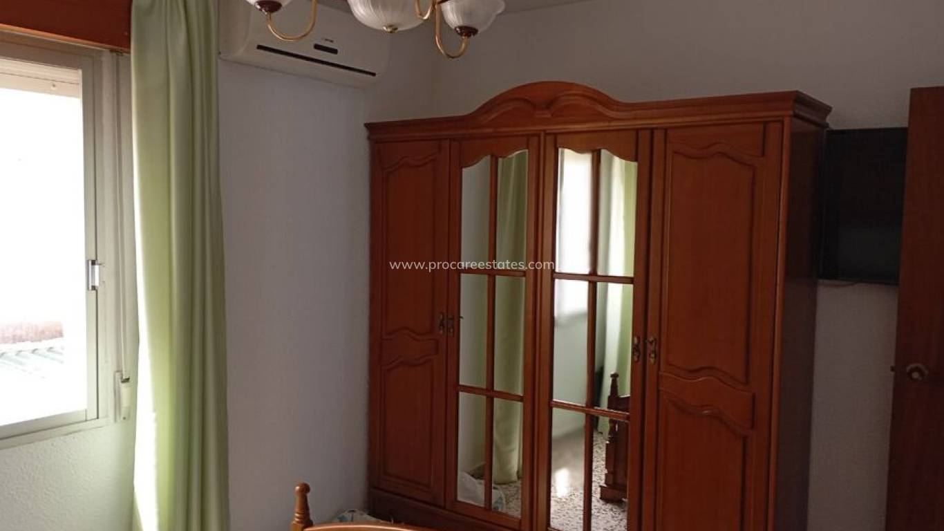 Reventa - Casa de pueblo - Daya Vieja