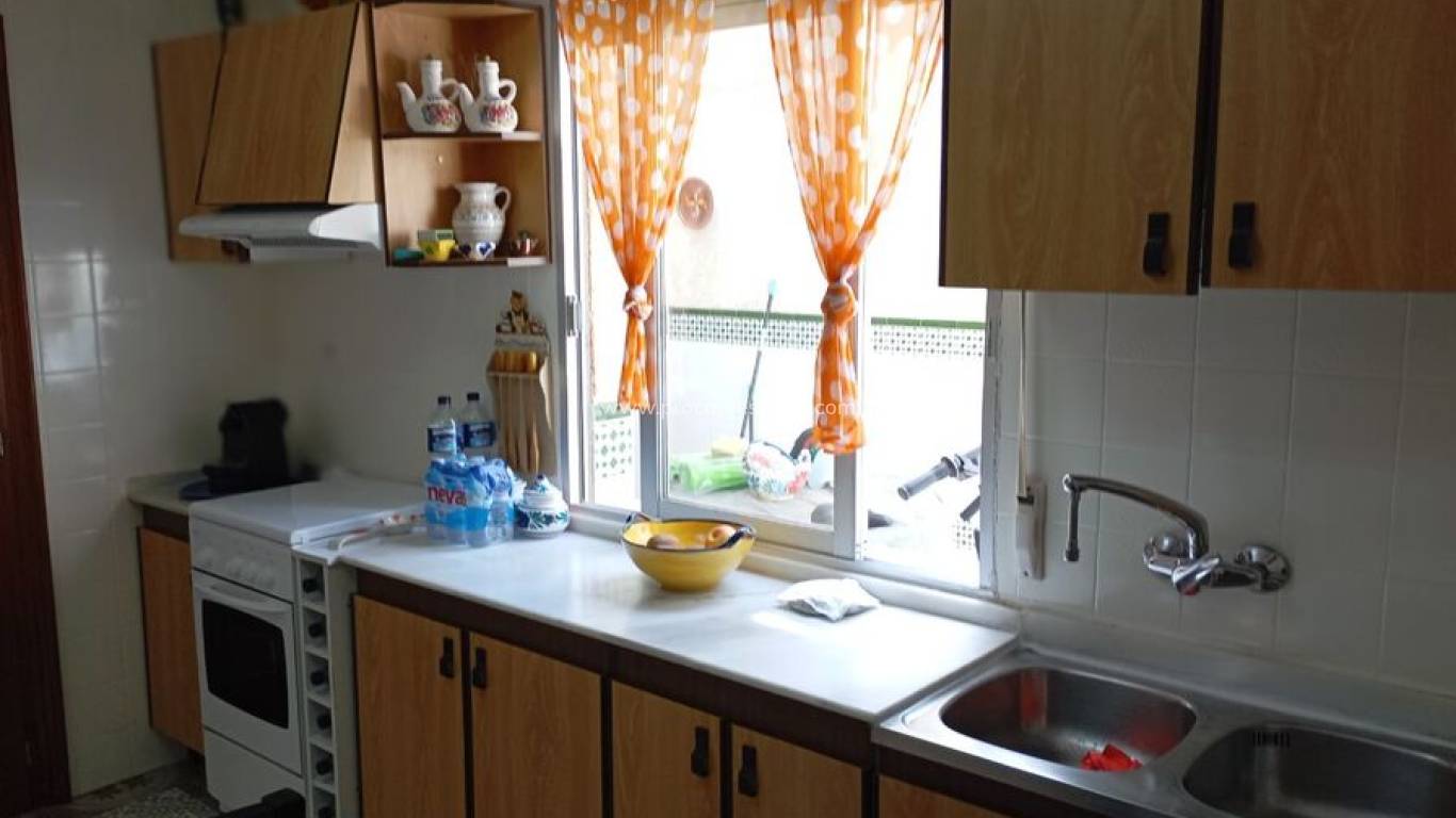 Reventa - Casa de pueblo - Daya Vieja