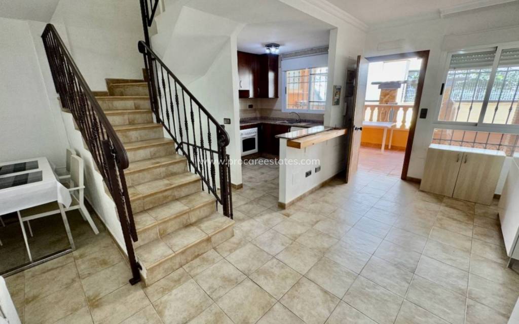 Reventa - Casa de pueblo - Guardamar del Segura - Urbanizaciones