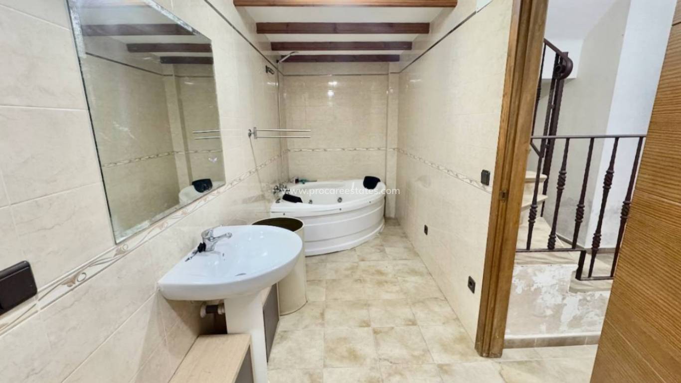 Reventa - Casa de pueblo - Guardamar del Segura - Urbanizaciones