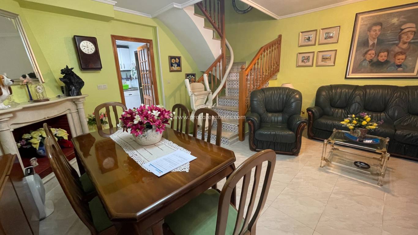 Reventa - Casa de pueblo - Guardamar del Segura