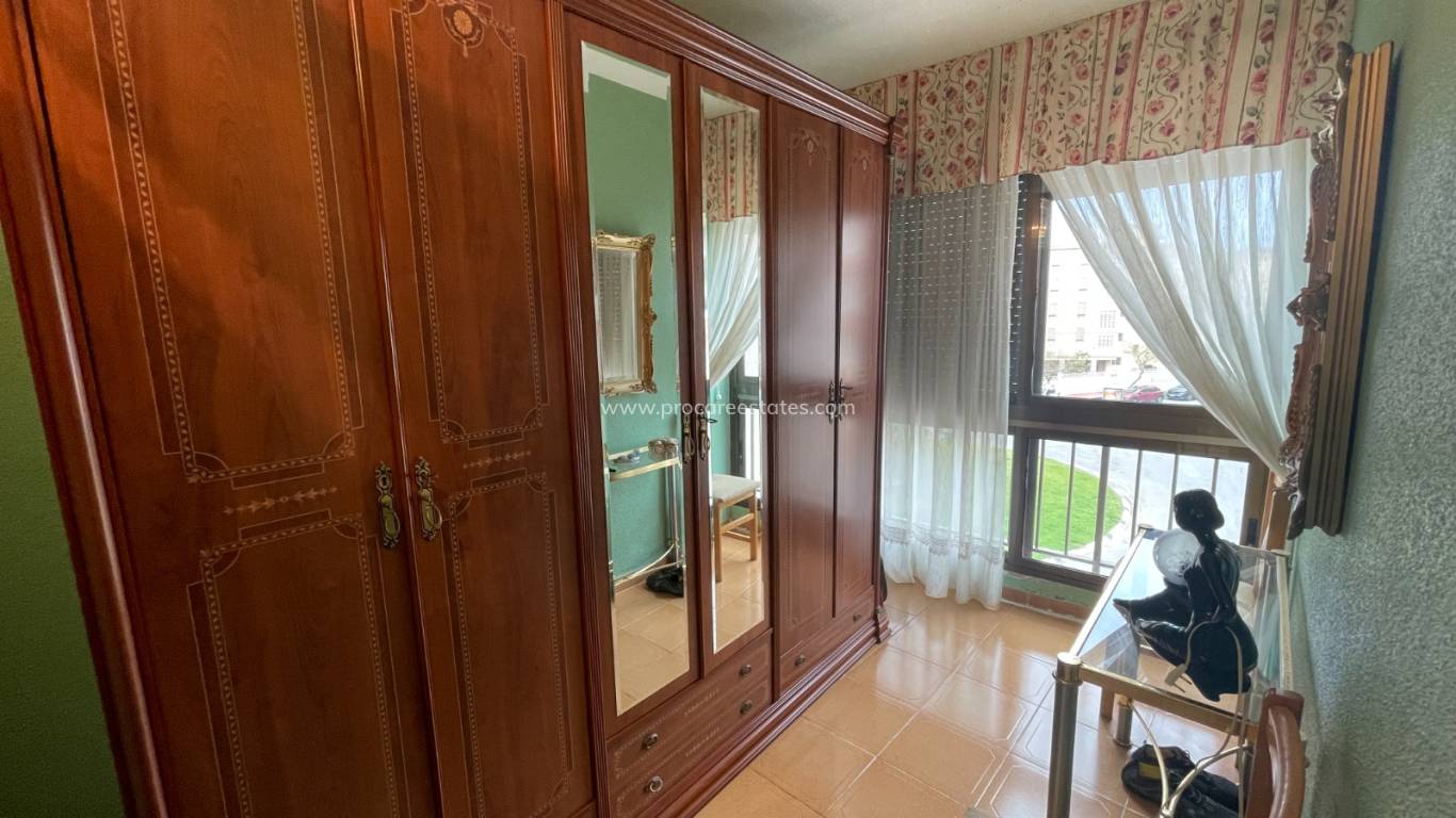 Reventa - Casa de pueblo - Guardamar del Segura