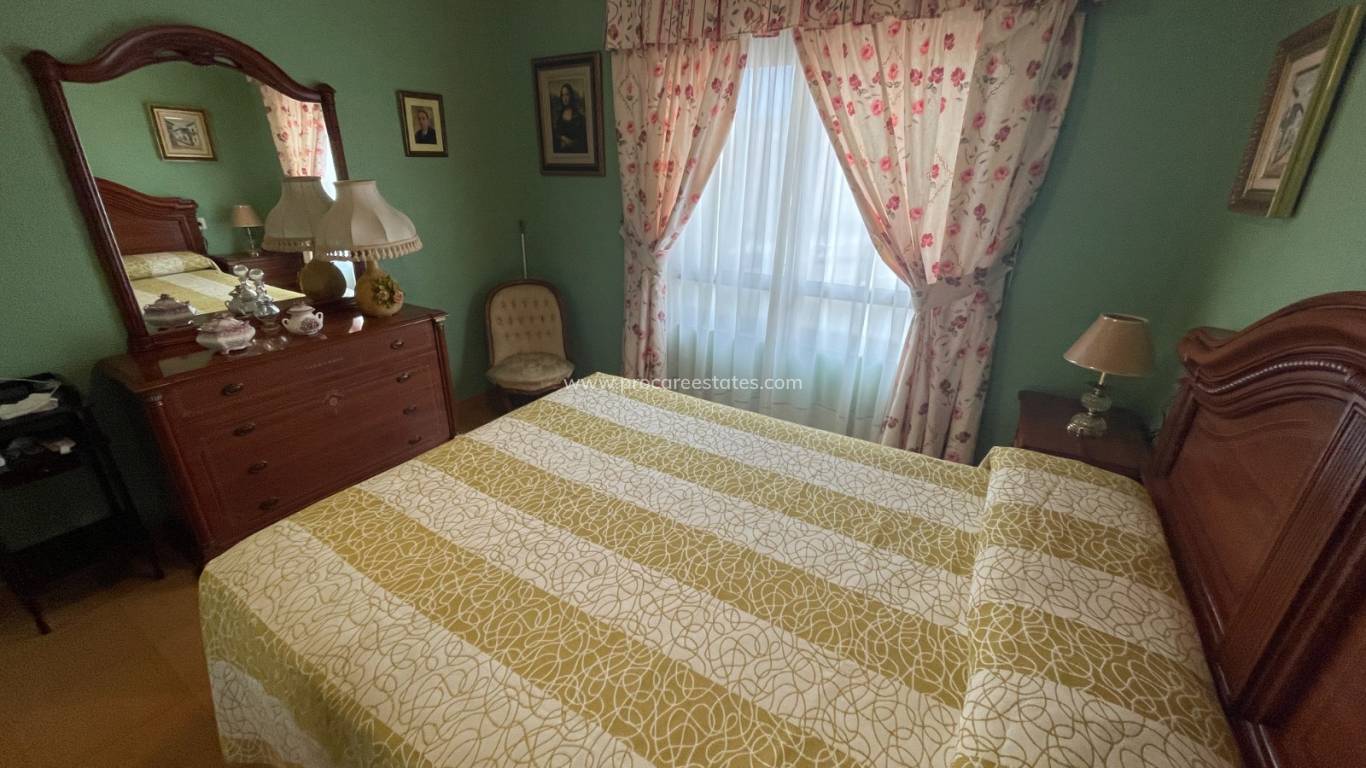 Reventa - Casa de pueblo - Guardamar del Segura