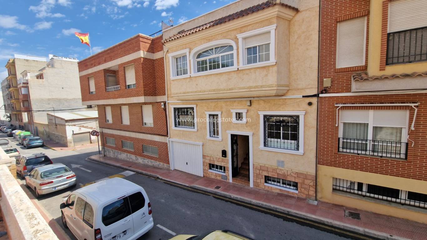 Reventa - Casa de pueblo - Guardamar del Segura