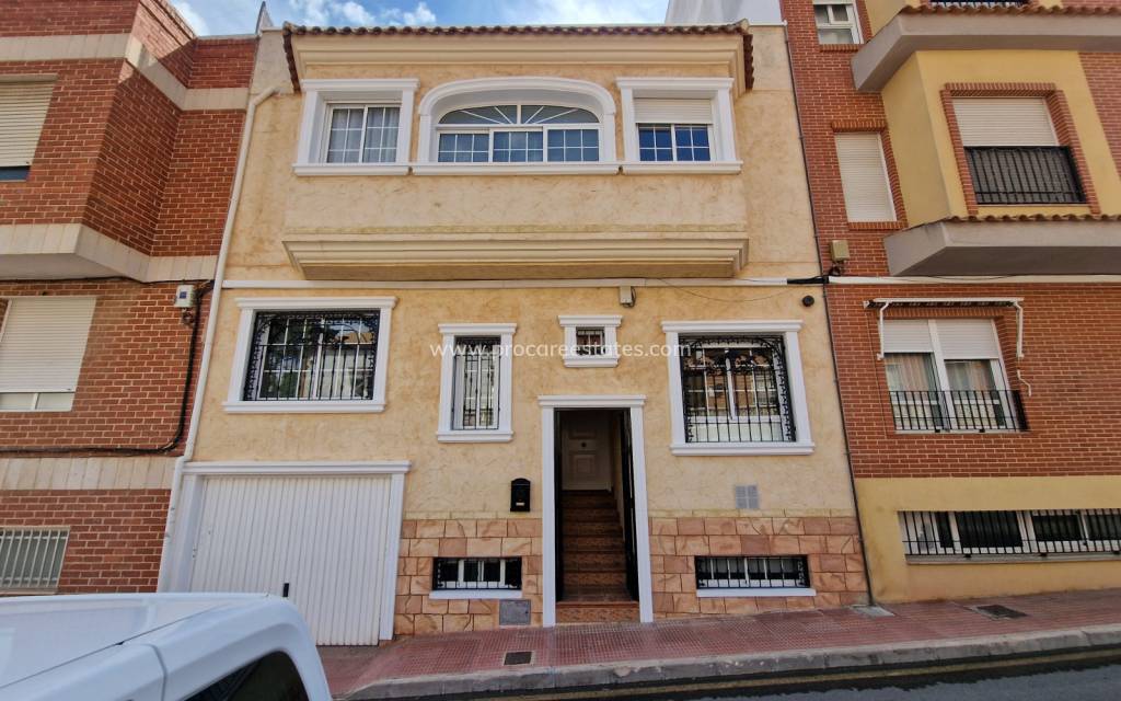 Reventa - Casa de pueblo - Guardamar del Segura