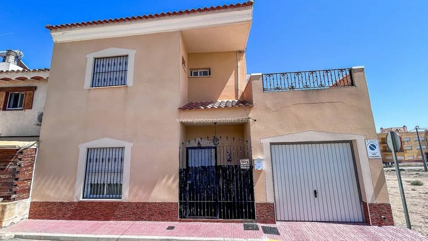 Reventa - Casa de pueblo - Hondon De Los Frailes