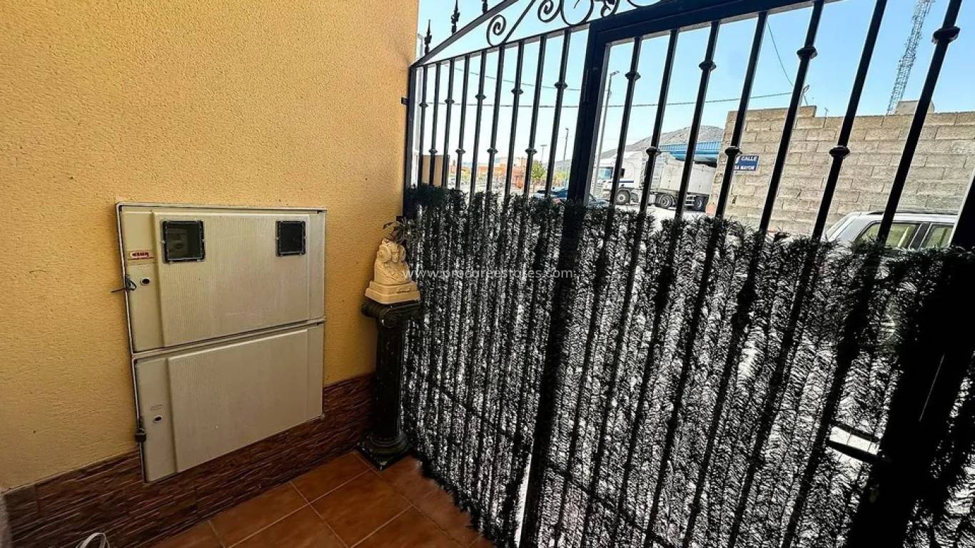 Reventa - Casa de pueblo - Hondon De Los Frailes