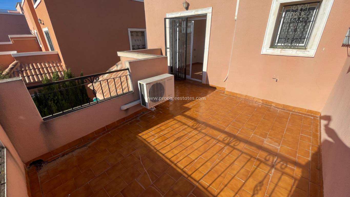 Reventa - Casa de pueblo - Los Montesinos - La Herrada