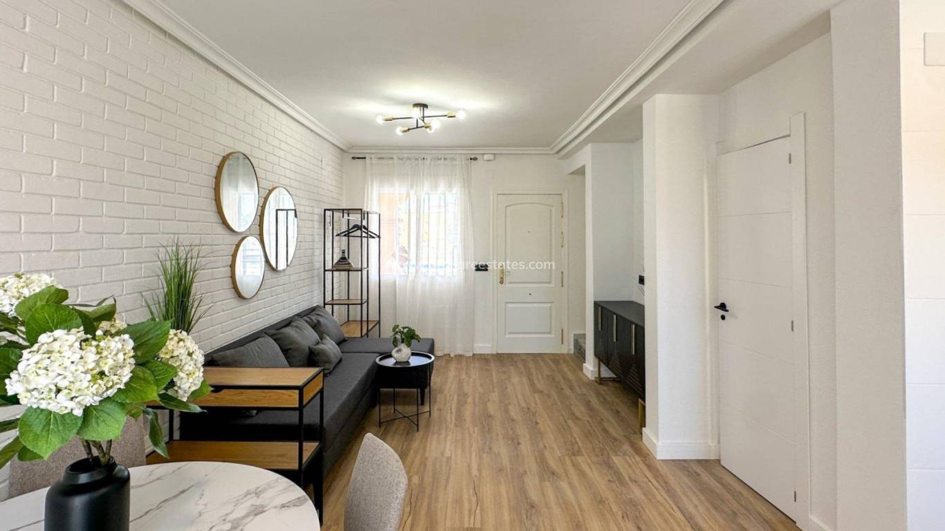 Reventa - Casa de pueblo - Orihuela Costa - Cabo Roig