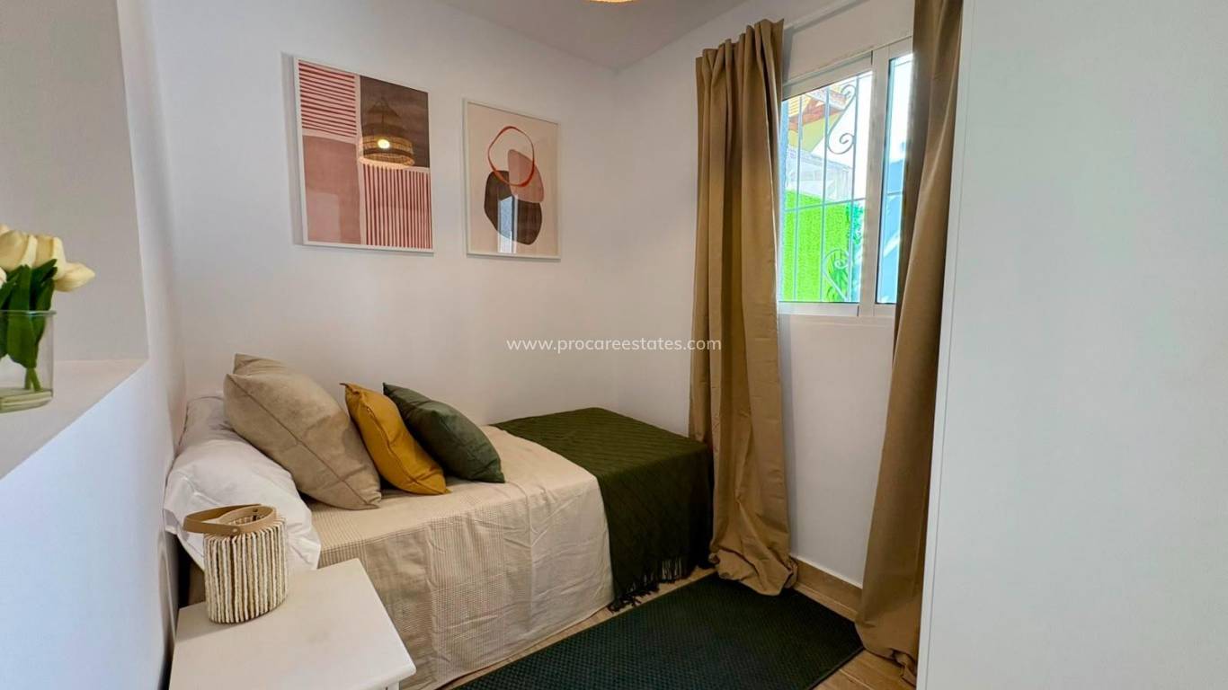 Reventa - Casa de pueblo - Orihuela Costa - La Chismosa