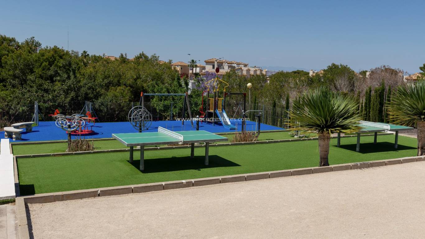 Reventa - Casa de pueblo - Orihuela Costa - Los Altos