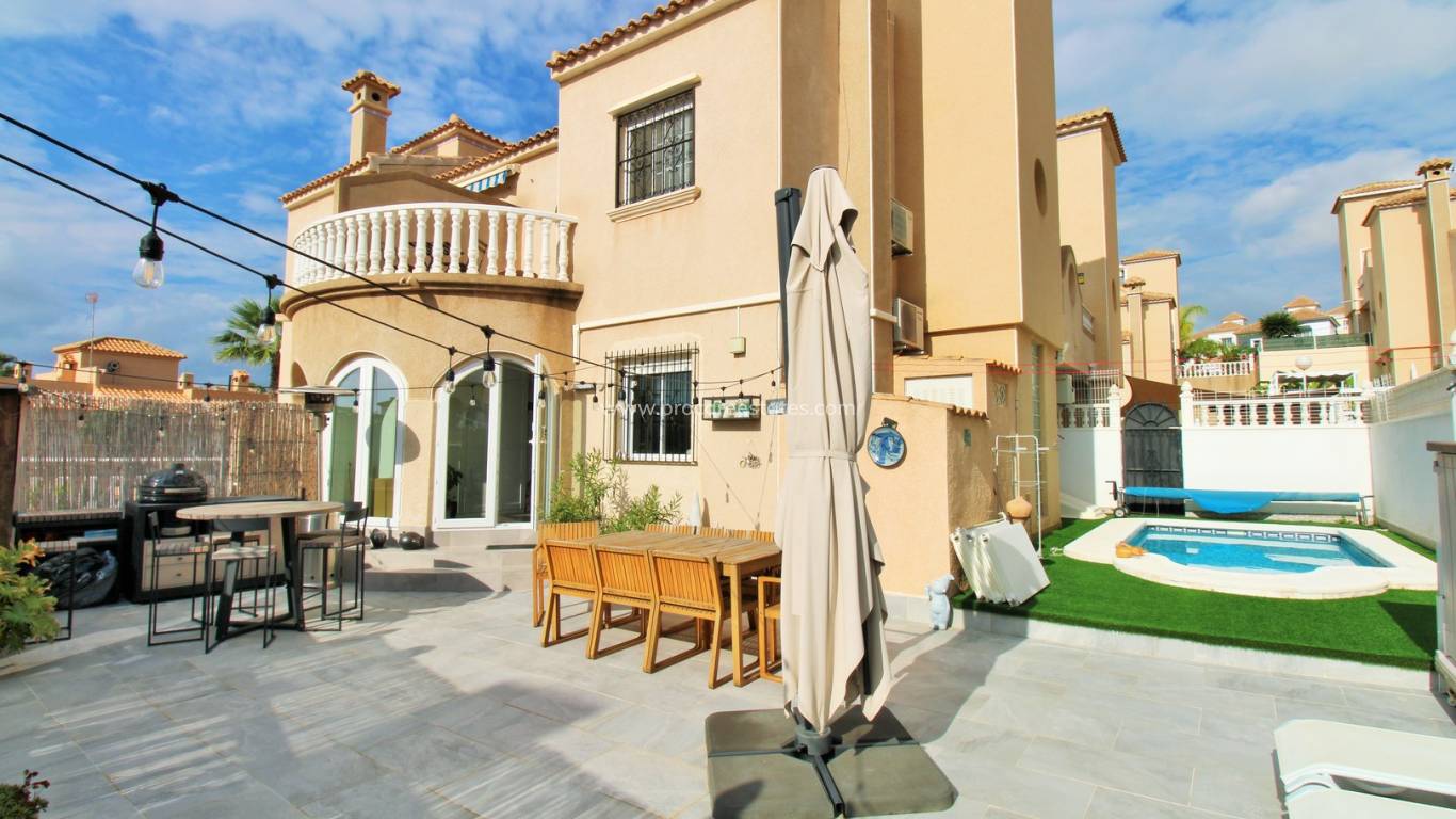 Reventa - Casa de pueblo - Orihuela Costa - Villamartin